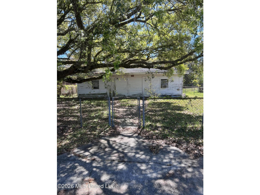 Value-add investment opportunity - multi-structure property - photo 4