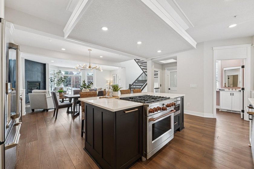 Welcome to the epitome of luxury living tailored for the - photo 11