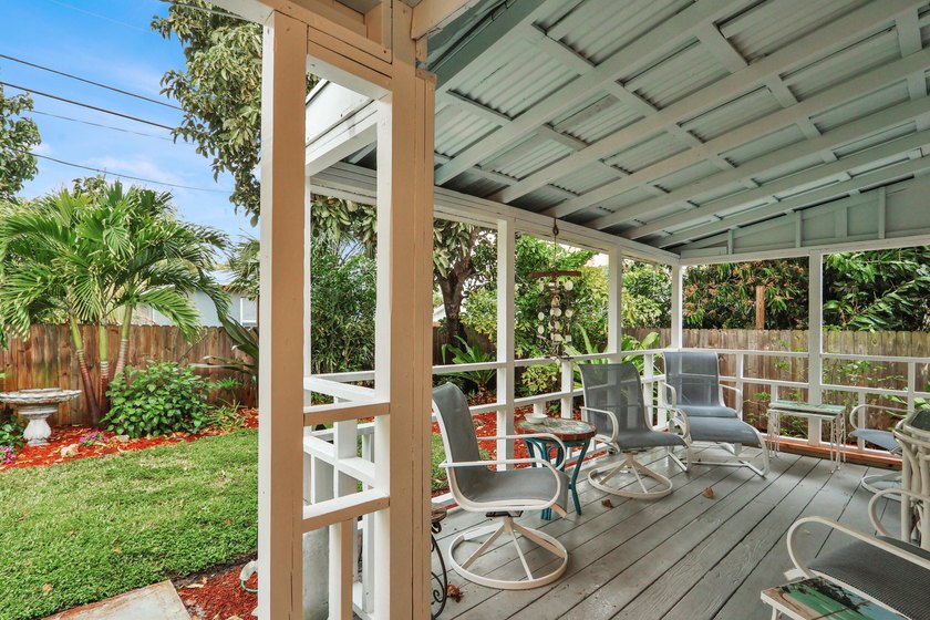Charming coastal bungalow ideally located just mins from the - photo 24