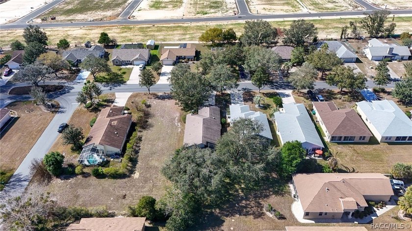This stunning 3-bedroom, 2-bathroom home in the desirable Citrus - photo 34