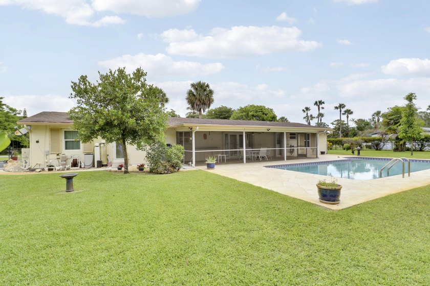 Don't miss this sprawling 3-bedroom, 2-bath CBS home, newly - photo 39