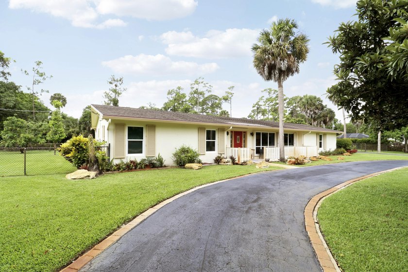 Don't miss this sprawling 3-bedroom, 2-bath CBS home, newly - photo 43