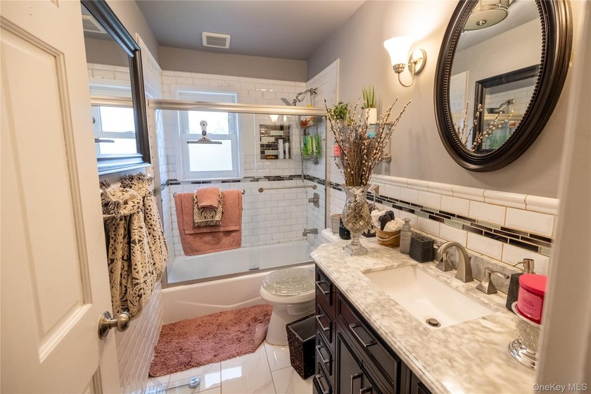 *Experience refined living in this impeccably maintained - photo 23