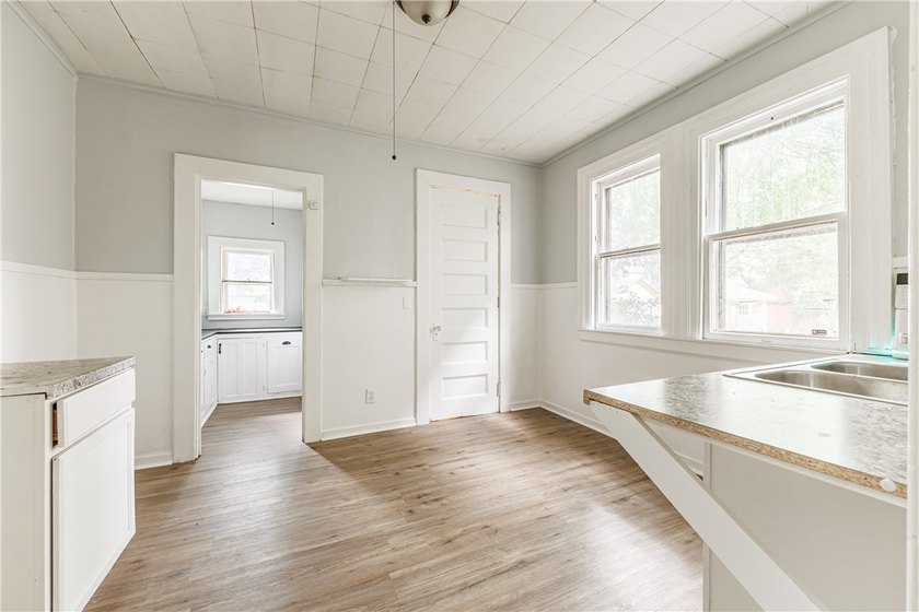 Located in the desirable Maplewood Historic District, this - photo 12