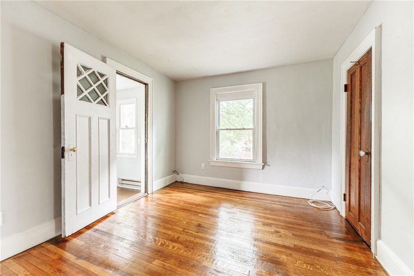 Located in the desirable Maplewood Historic District, this - photo 15