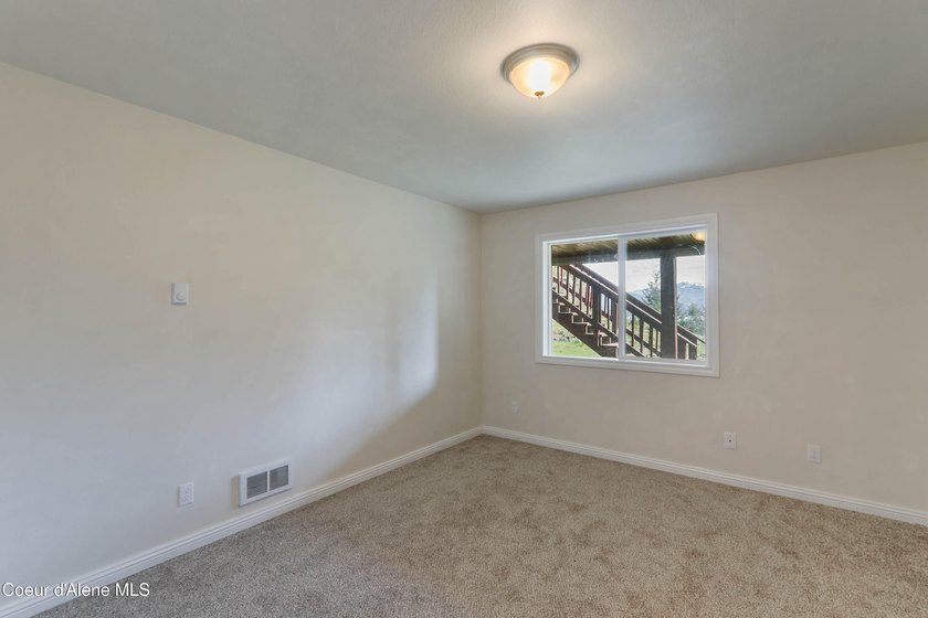 If you've been looking for that perfect North Idaho spot with - photo 26