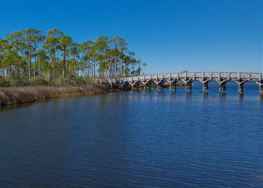 Embrace an easy coastal lifestyle with bayfront charm and - photo 47