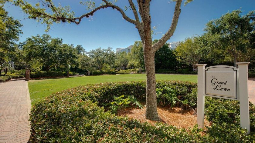 Embrace an easy coastal lifestyle with bayfront charm and - photo 49