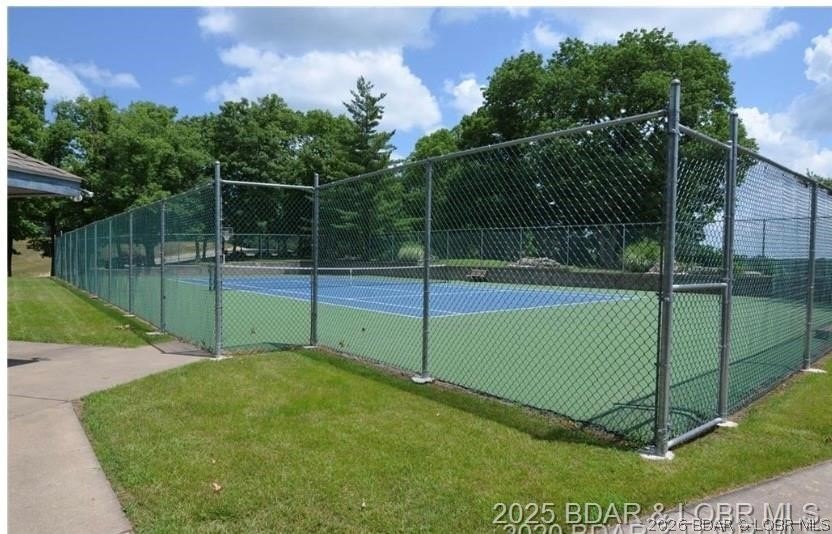 Awesome 3 bedroom 3 bath condo unit with the perfect much - photo 31