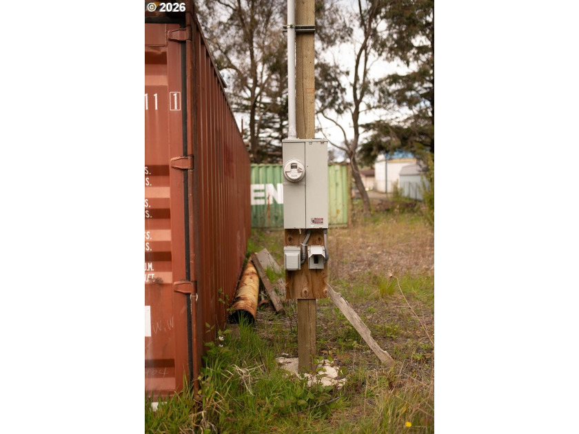 Directly across from the bay, this commercial lot offers a - photo 6