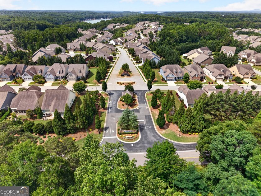 Welcome Home to the beautifully appointed residence nestled - photo 47