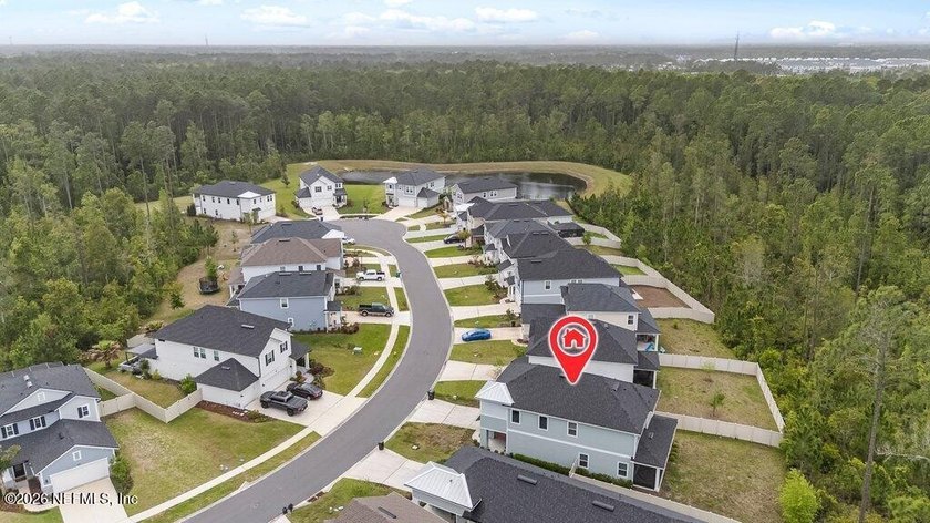 Welcome to this beautifully maintained 4 bedroom, 3 bathroom - photo 3