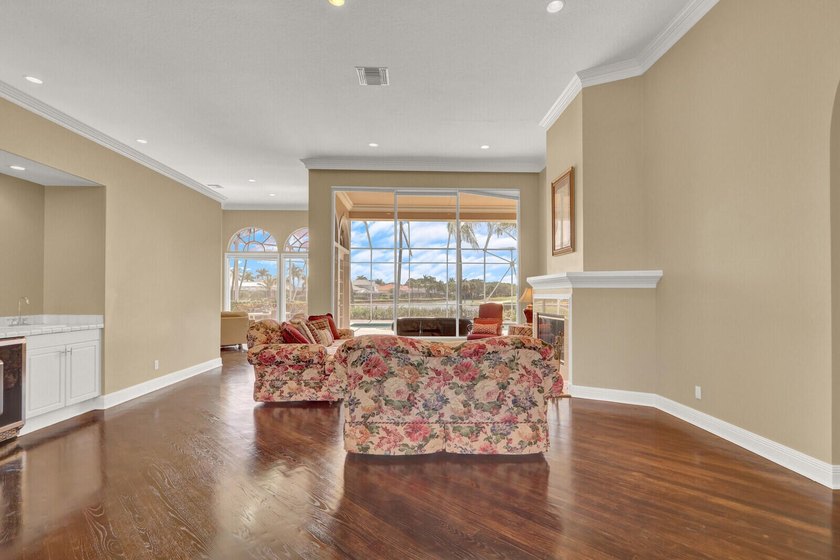 Nestled in the highly sought-after Ballantrae gated golf course - photo 16