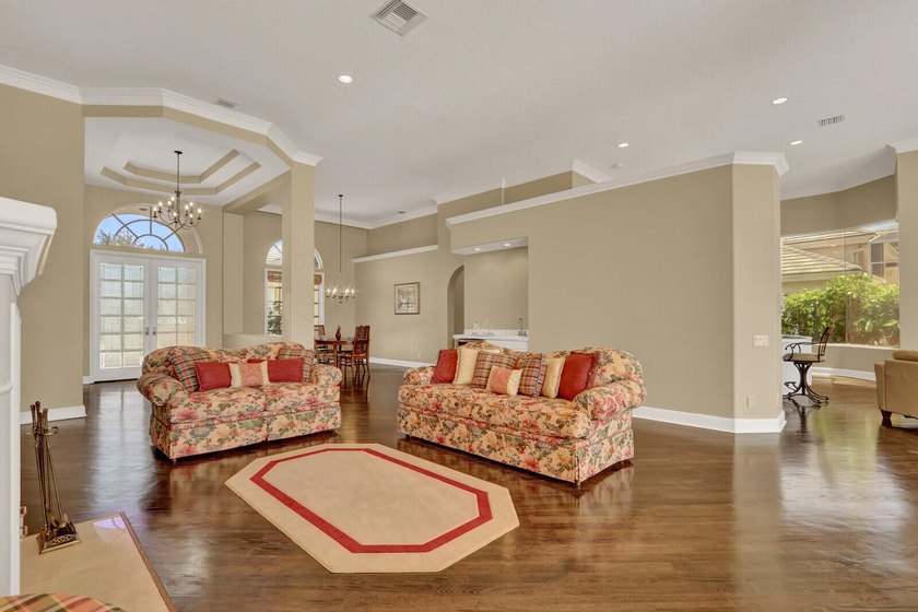Nestled in the highly sought-after Ballantrae gated golf course - photo 20