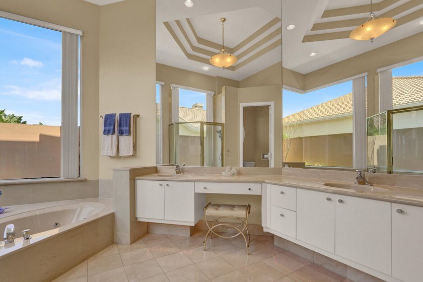 Nestled in the highly sought-after Ballantrae gated golf course - photo 48
