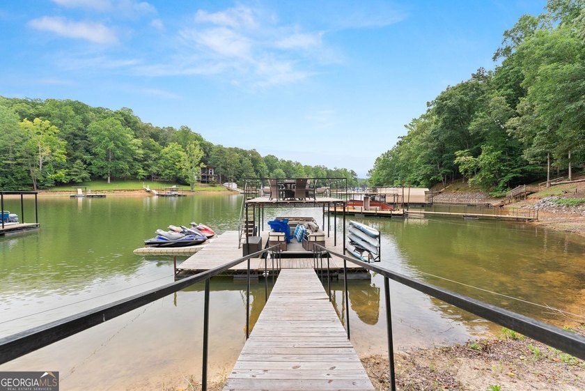 Welcome Home! Year round lake views, a gentle grass to water - photo 49