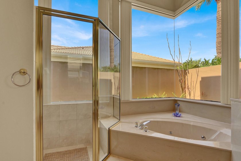 Nestled in the highly sought-after Ballantrae gated golf course - photo 49