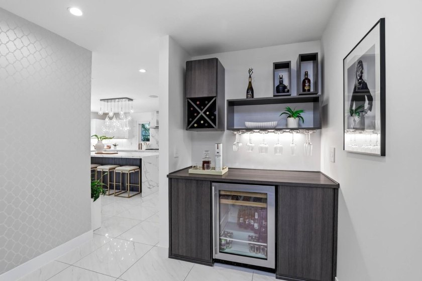 Nestled in the highly sought-after Saratoga Woods neighborhood - photo 18