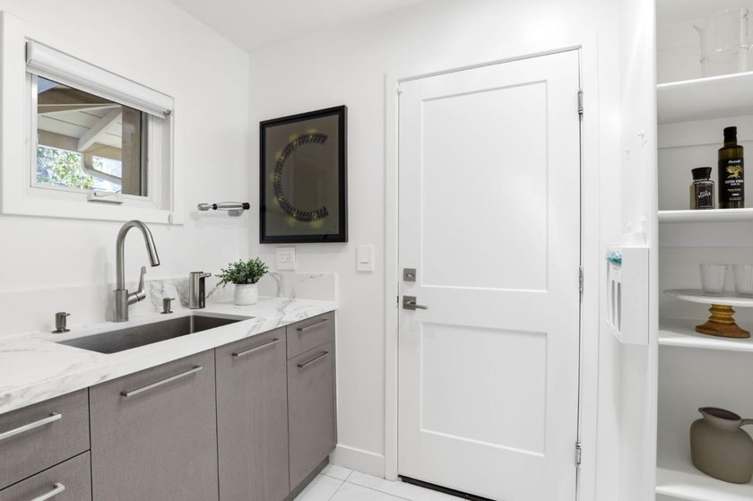 Nestled in the highly sought-after Saratoga Woods neighborhood - photo 19