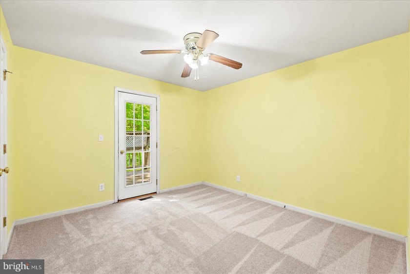 220 Creekside Drive in Lake of the Woods welcomes you! Location - photo 27