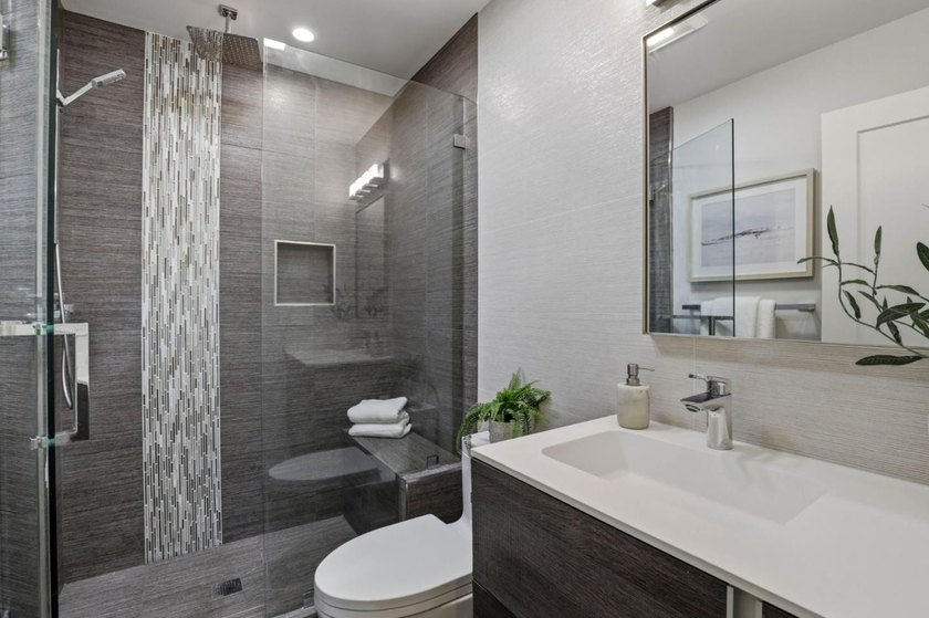 Nestled in the highly sought-after Saratoga Woods neighborhood - photo 31