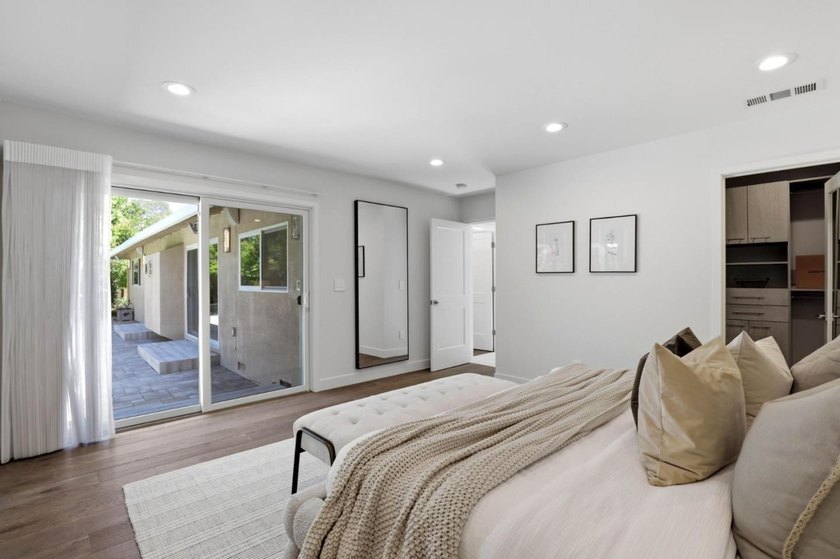 Nestled in the highly sought-after Saratoga Woods neighborhood - photo 33