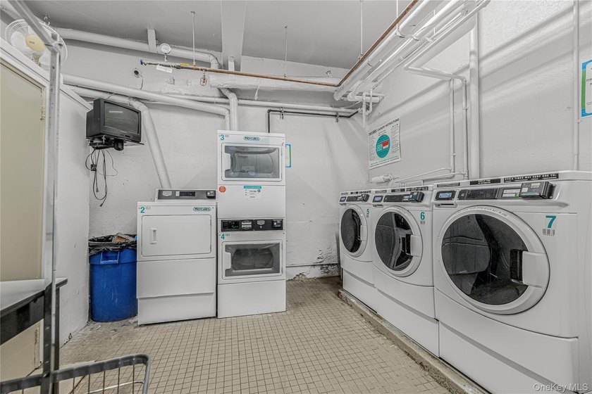 Welcome to this bright and inviting 1 bedroom CONDO in the heart - photo 15