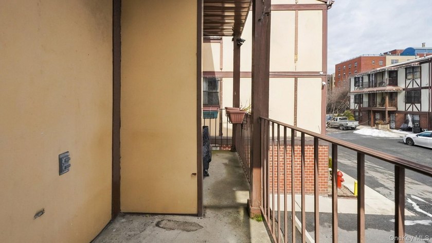 Welcome to this 3-bedroom, 1.5-bath condominium in a gated - photo 21