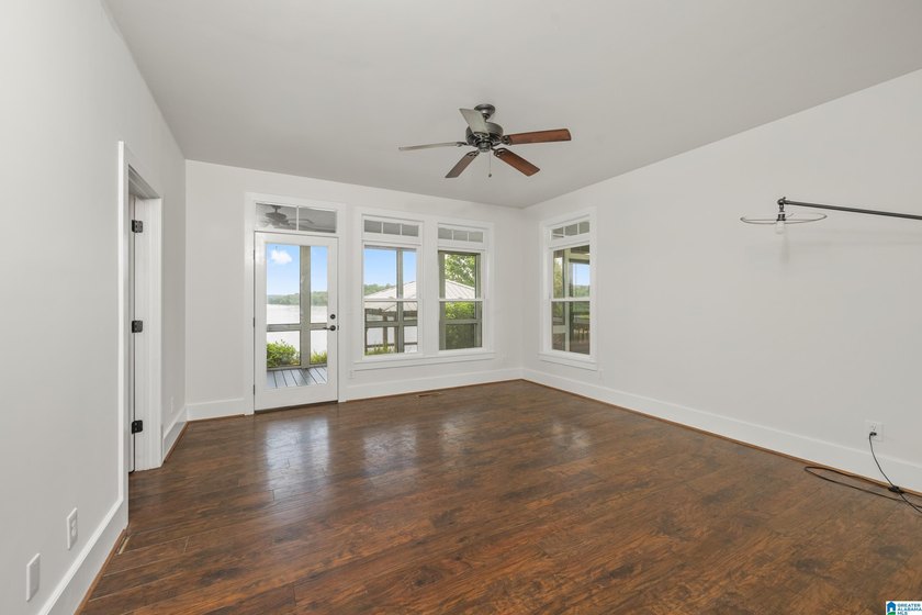 Sellers are taking a loss! This custom-built home with - photo 30