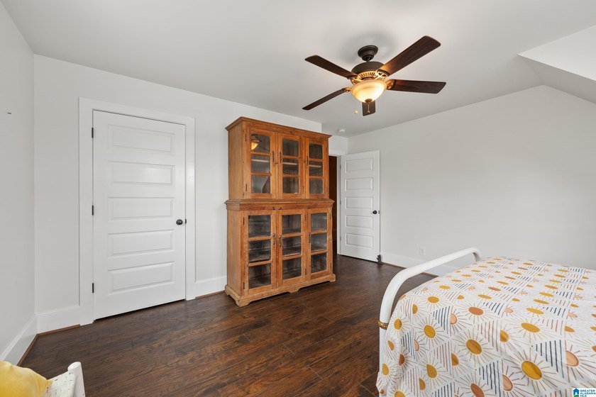 Sellers are taking a loss! This custom-built home with - photo 41