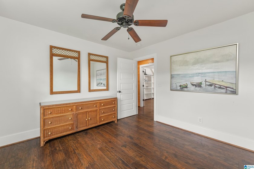 Sellers are taking a loss! This custom-built home with - photo 43