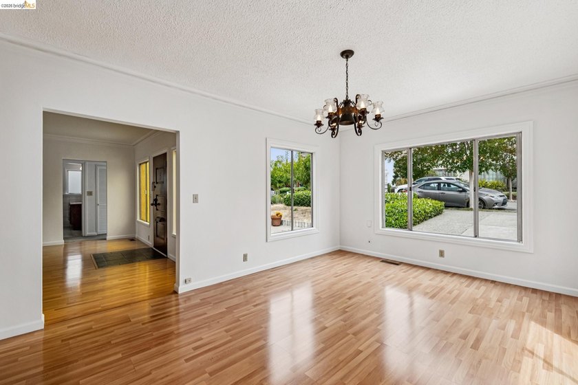 Opportunity awaits in one of Piedmont's most desirable - photo 4
