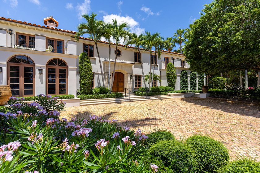 Tarpon Point, an extraordinary private waterfront estate - photo 3