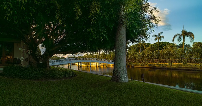 Tarpon Point, an extraordinary private waterfront estate - photo 8