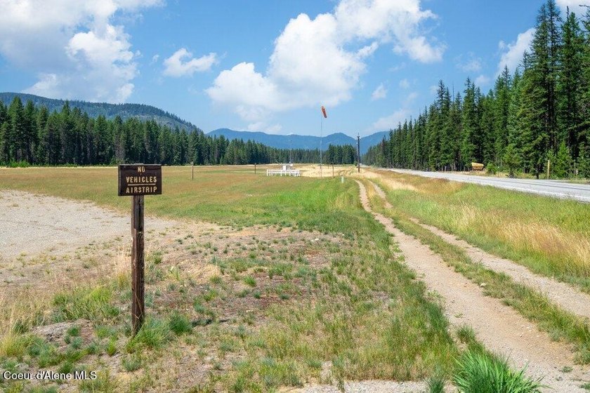 Welcome to The Mountain Vista, a beautifully designed retreat - photo 43