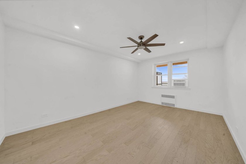 Welcome to Cryder Point. This sun-filled 1-bedroom, 1-bath co-op - photo 11