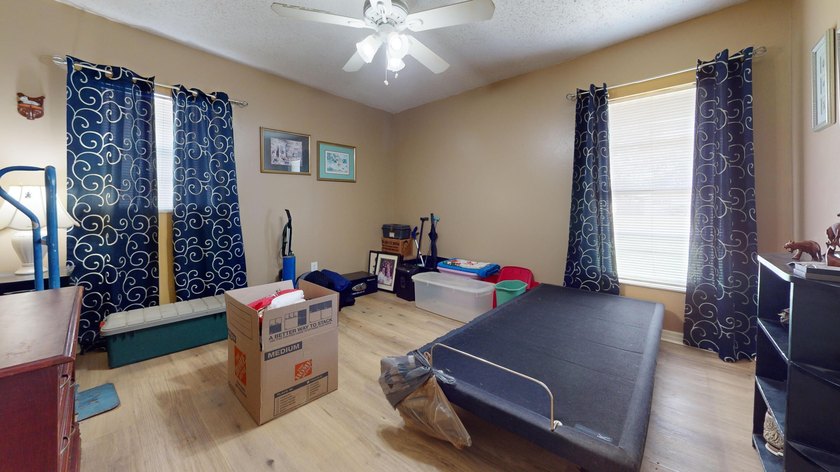 Seller is willing to assist with buyer closing costs with an - photo 11