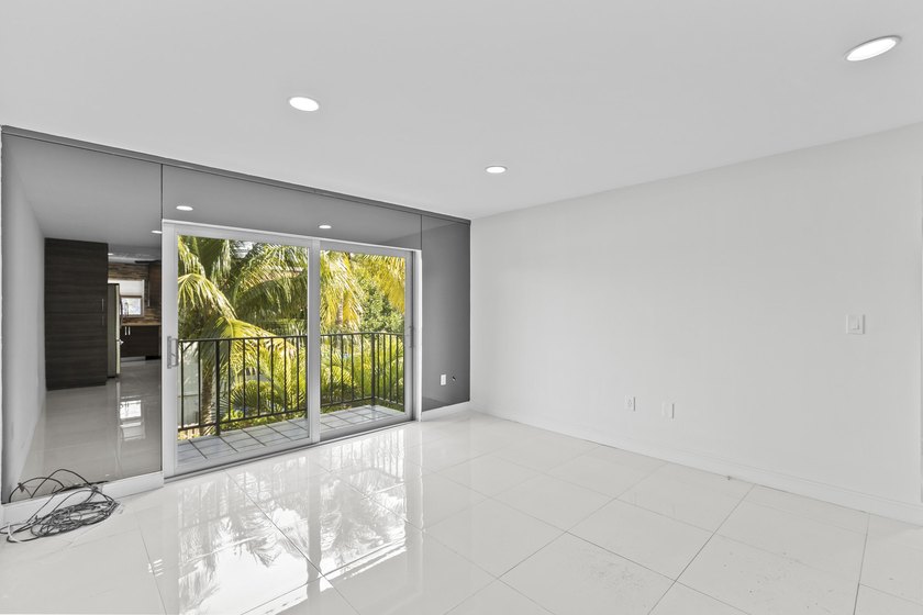 Rarely available! This stunning 2-bedroom, 2-bath corner unit in - photo 7