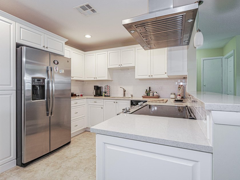 Welcome to this charming 2/2 home in the heart of Sebastian - photo 14