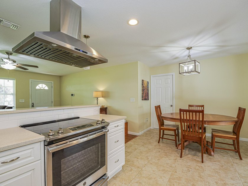 Welcome to this charming 2/2 home in the heart of Sebastian - photo 18