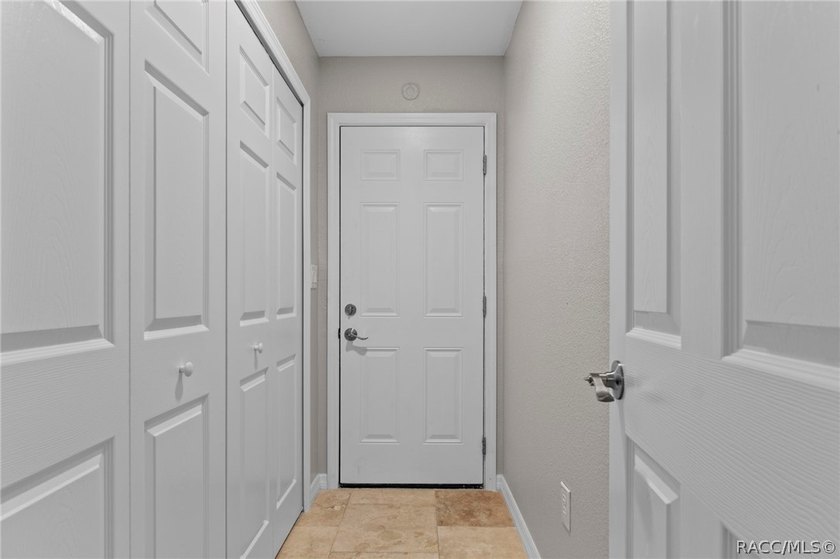 One or more photo(s) has been virtually staged. Welcome to your - photo 20