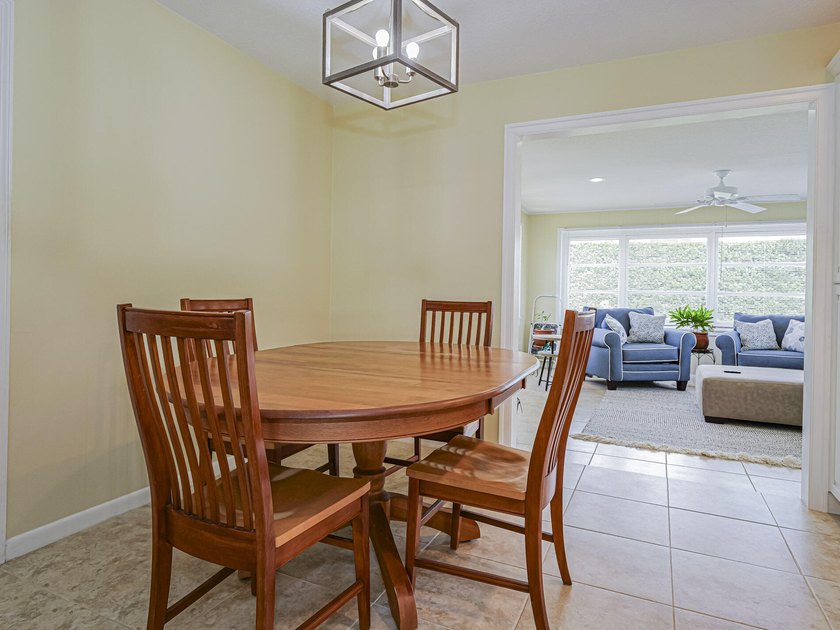 Welcome to this charming 2/2 home in the heart of Sebastian - photo 20
