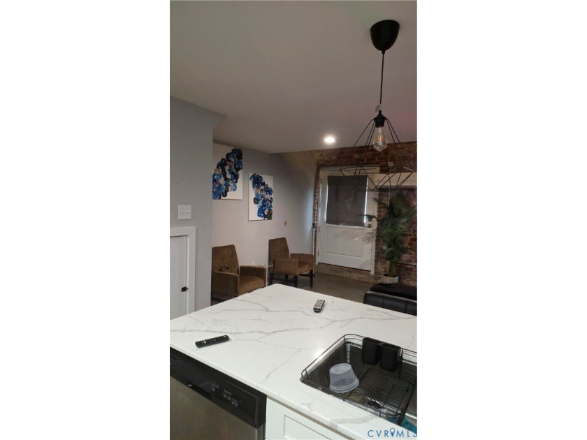 Great opportunity to own a fully occupied, recently totally - photo 31