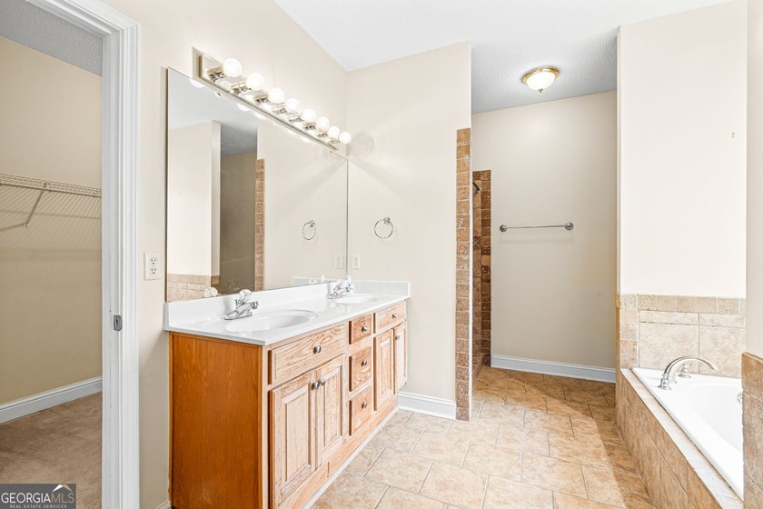 Priced nearly $30,000 below appraised value and $5000 seller - photo 31
