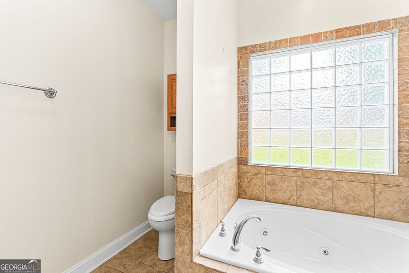 Priced nearly $30,000 below appraised value and $5000 seller - photo 34