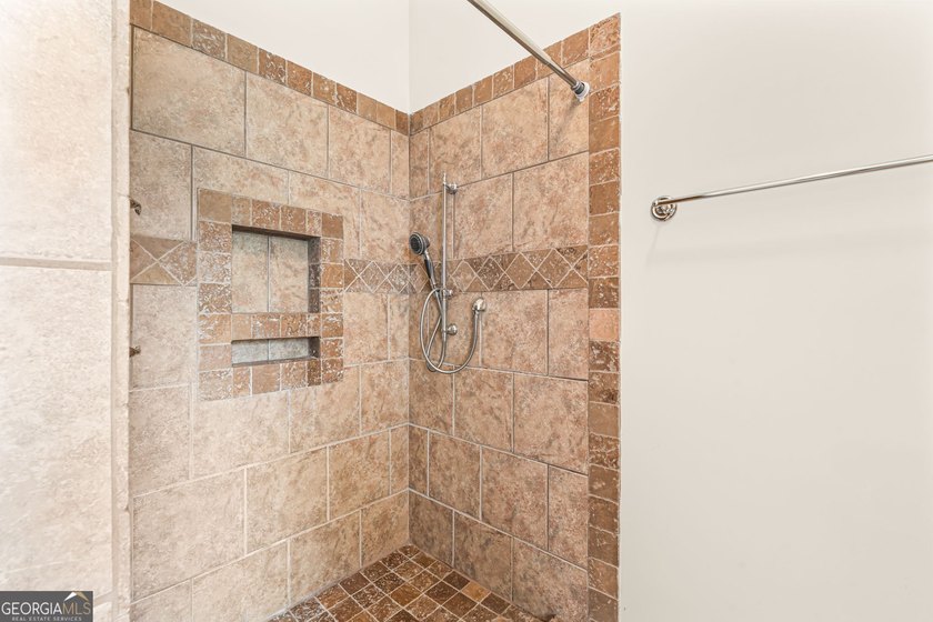 Priced nearly $30,000 below appraised value and $5000 seller - photo 36