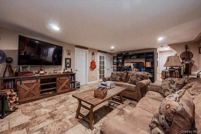 Welcome to 3251 Ocean Harbor Drive, a beautiful place to where - photo 15