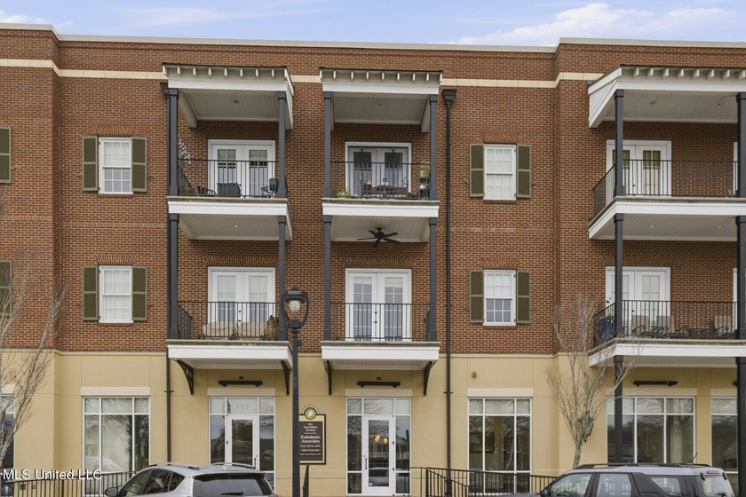 HIghly sought out 2 bed/2 bath condo in the Township of Colony - photo 6