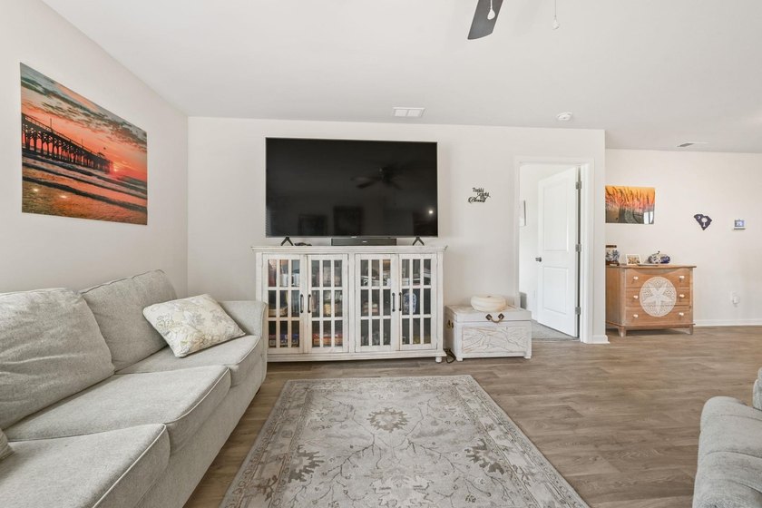 ***OPEN HOUSE Saturday July 25th 12-3pm*** Beautiful less than 4 - photo 22