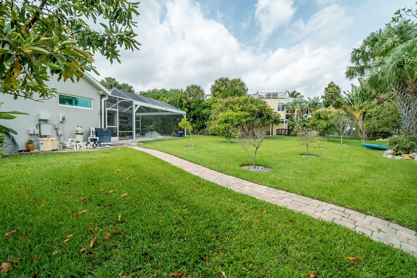Enjoy exceptional coastal living in this well maintained - photo 34